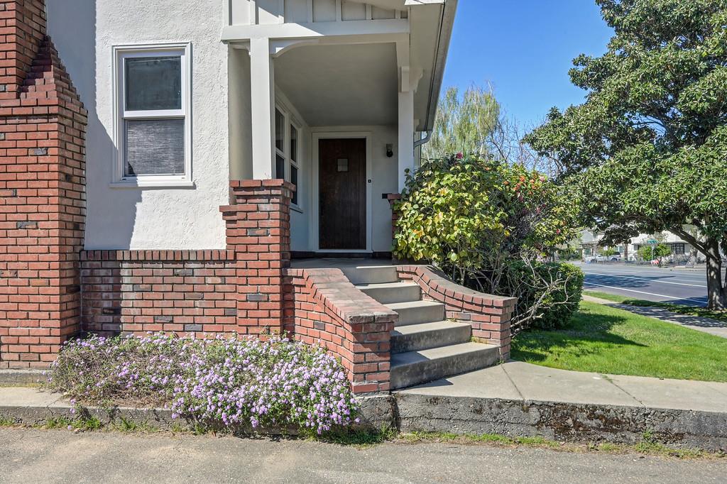 3552 Folsom Boulevard