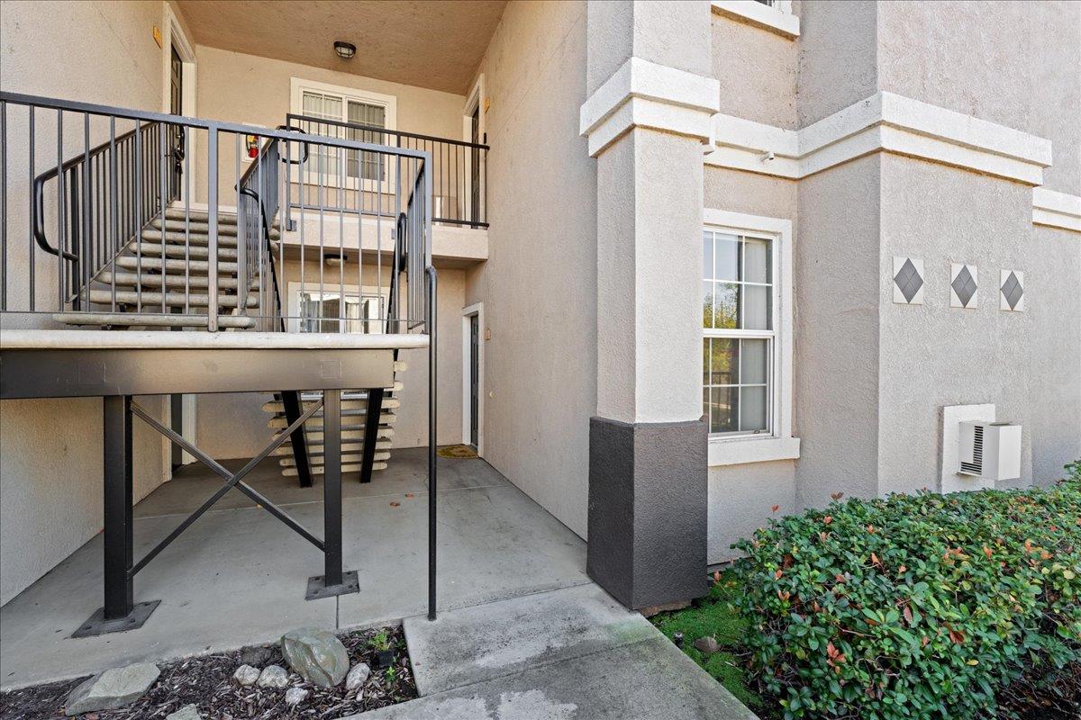 885 Halidon Way 811