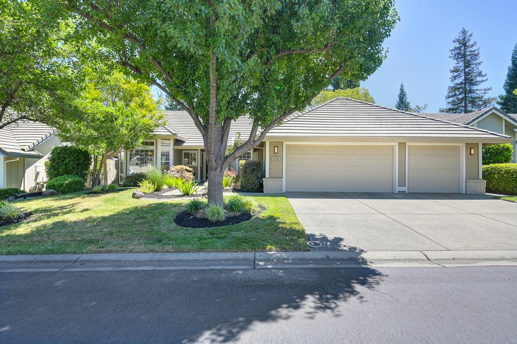 1133 Muirfield Drive