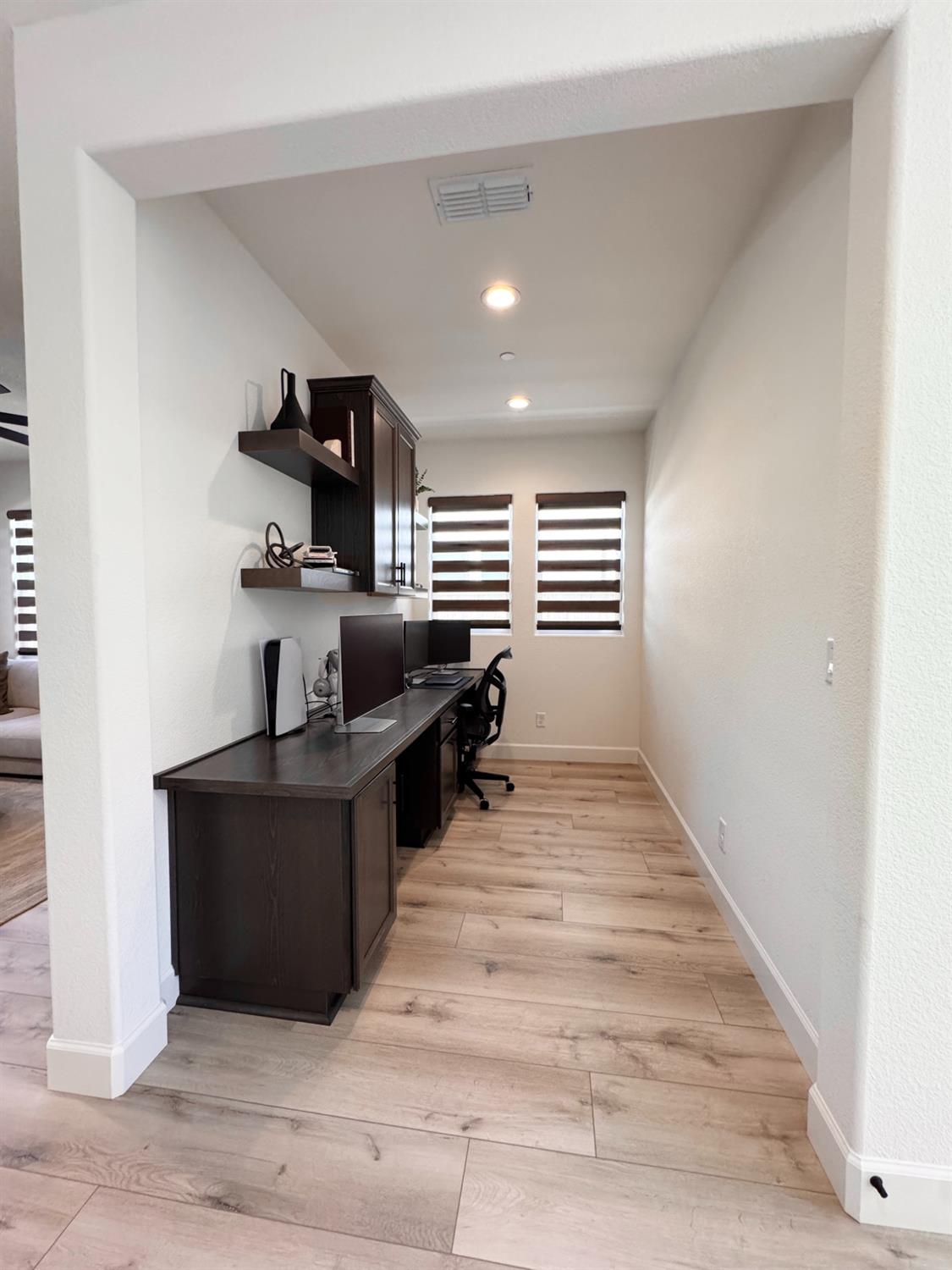 8370 Pinot Grigio Street