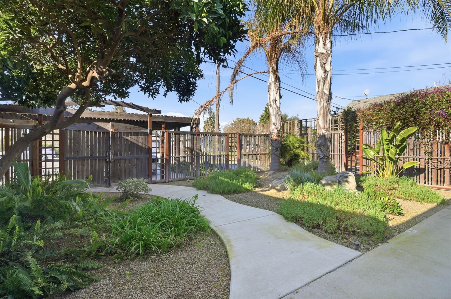 721 S River Avenue 2