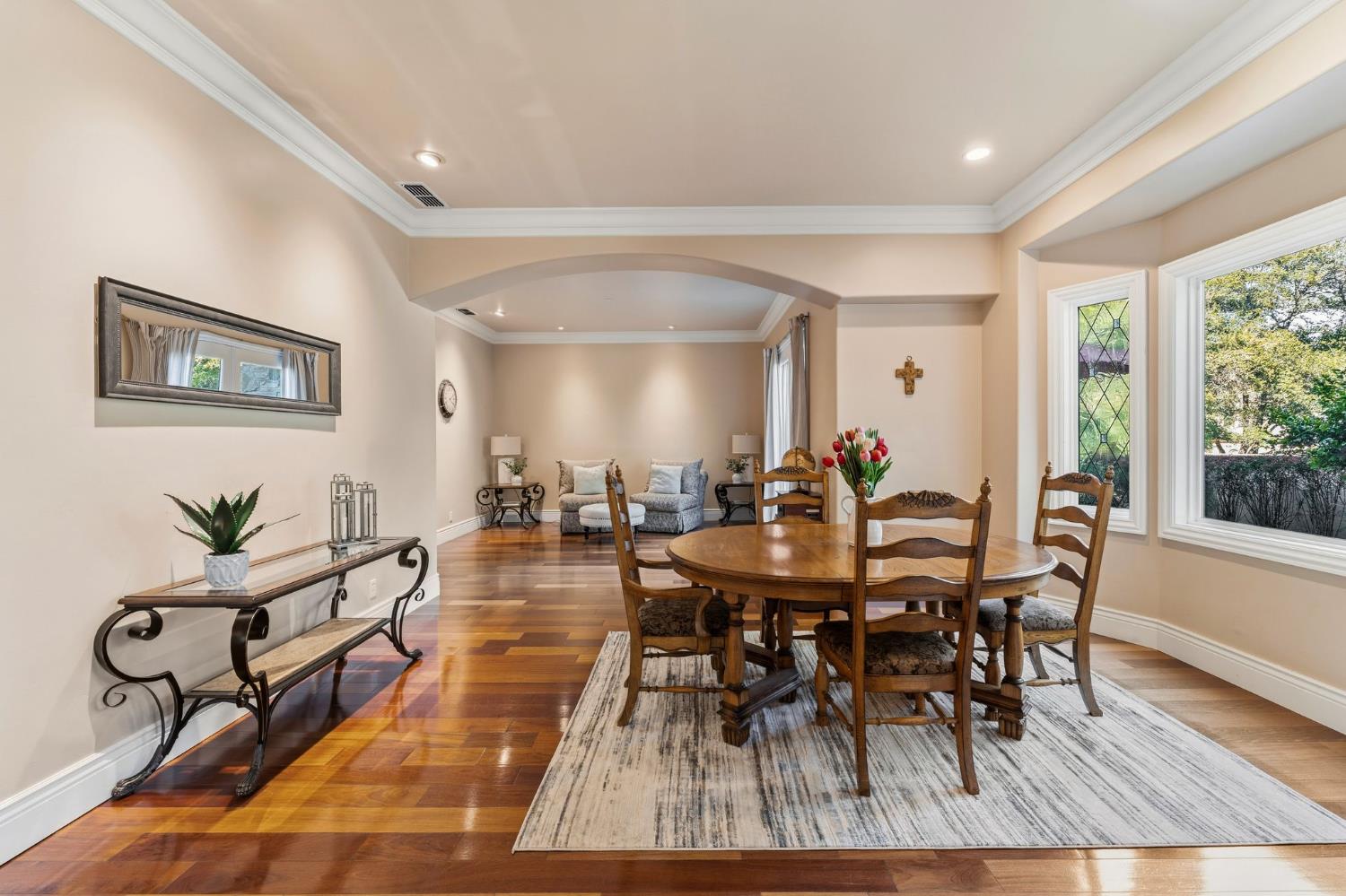 9734 Rim Rock Circle