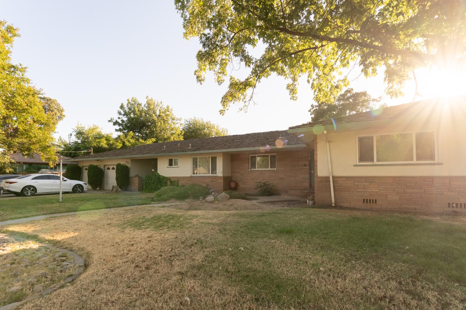 221 N Western Avenue