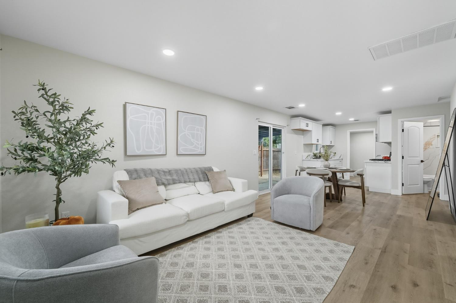 3724 Kentucky Avenue