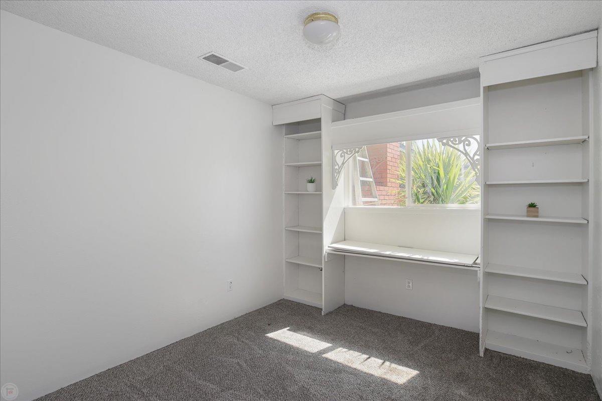 Modesto, California 95354, United States, 3 Bedrooms Bedrooms, ,2 BathroomsBathrooms,Residential,Active,11044