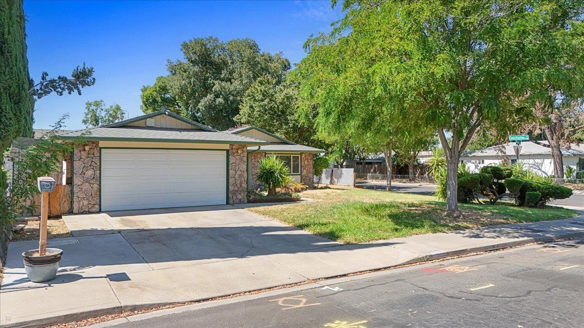 Modesto, California 95354, United States, 3 Bedrooms Bedrooms, ,2 BathroomsBathrooms,Residential,Active,11044