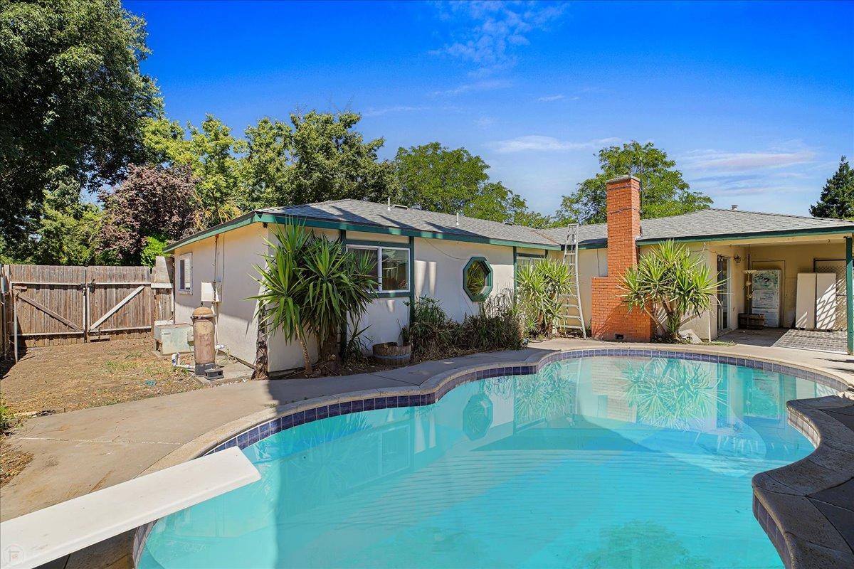 Modesto, California 95354, United States, 3 Bedrooms Bedrooms, ,2 BathroomsBathrooms,Residential,Active,11044