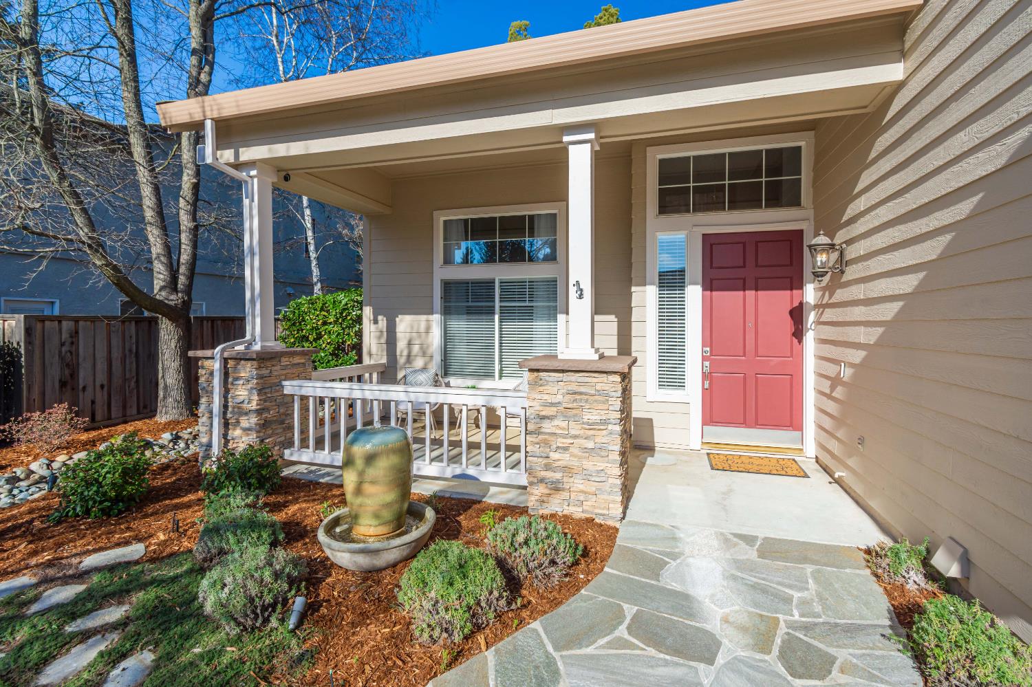 5027 Castle Combes Court