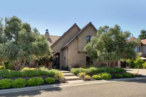 1389 Pars Oak Carmichael CA 95608