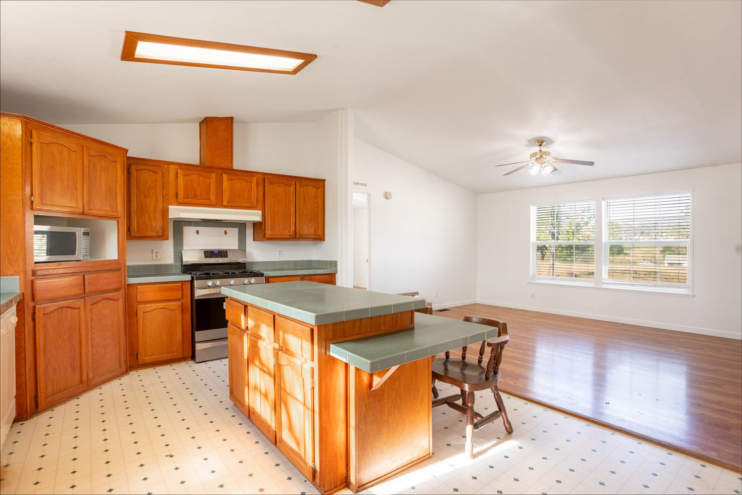 Marysville, California 95901, United States, 3 Bedrooms Bedrooms, ,2 BathroomsBathrooms,Residential,Active,198048