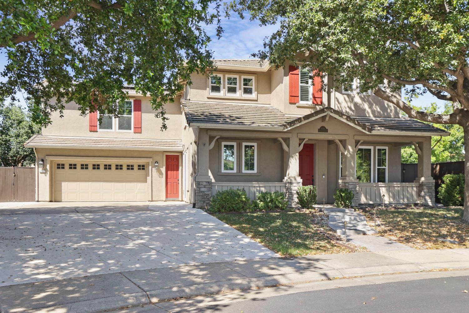 4001 Steamboat Cove Lane