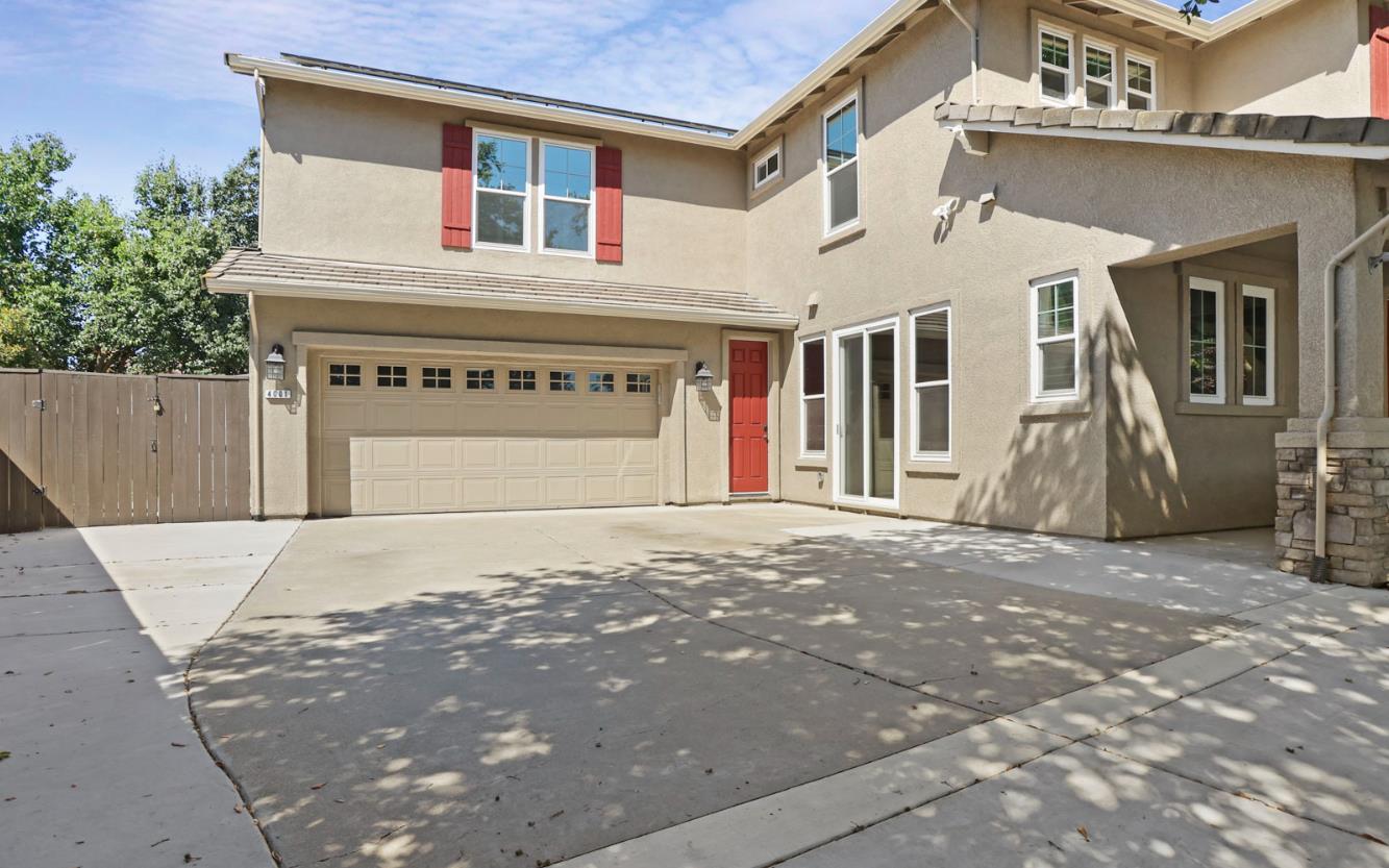 4001 Steamboat Cove Lane