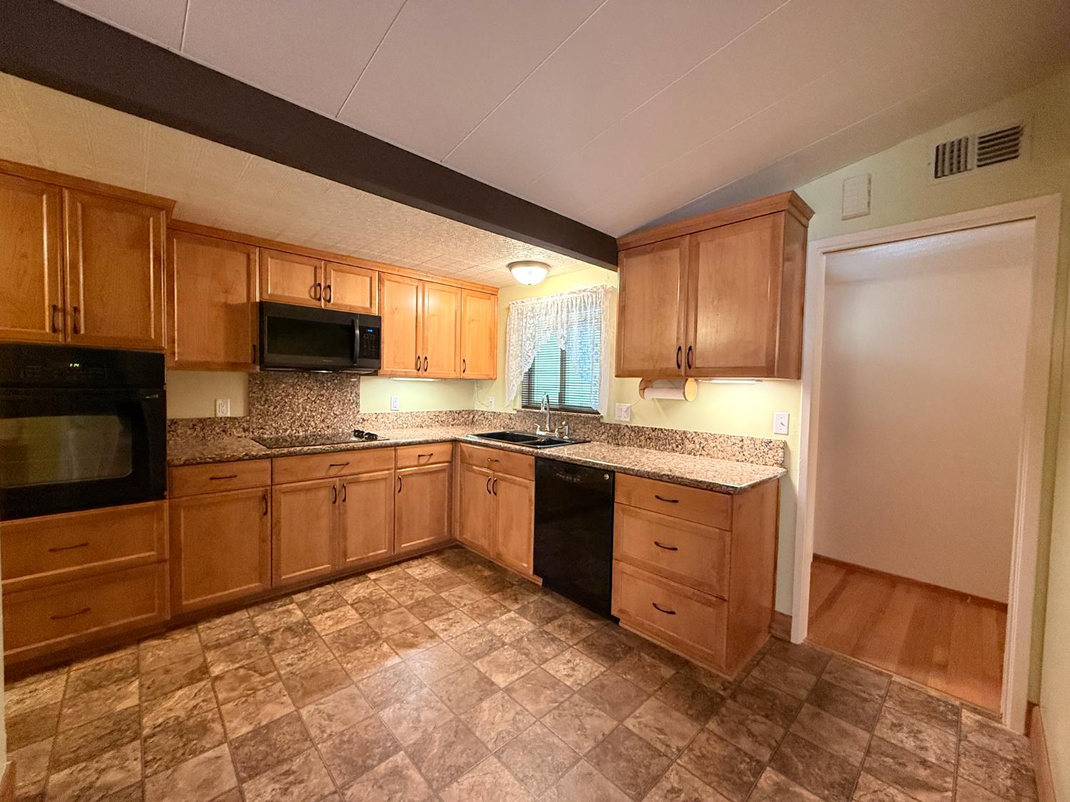 2509 La Cumbra Circle