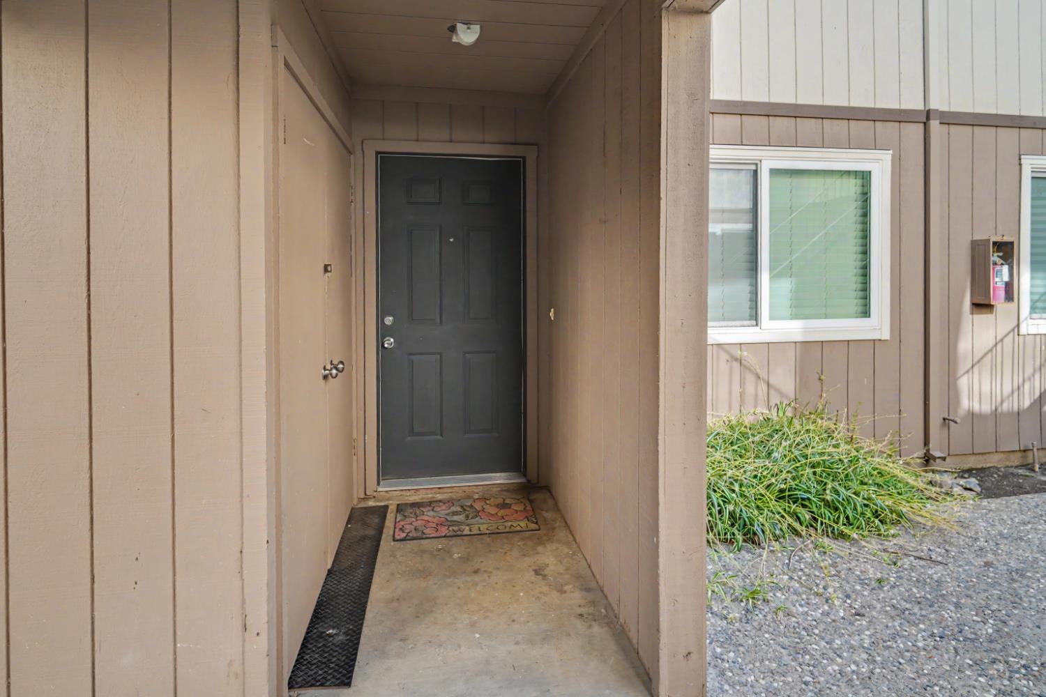 799 W Clark Avenue 18