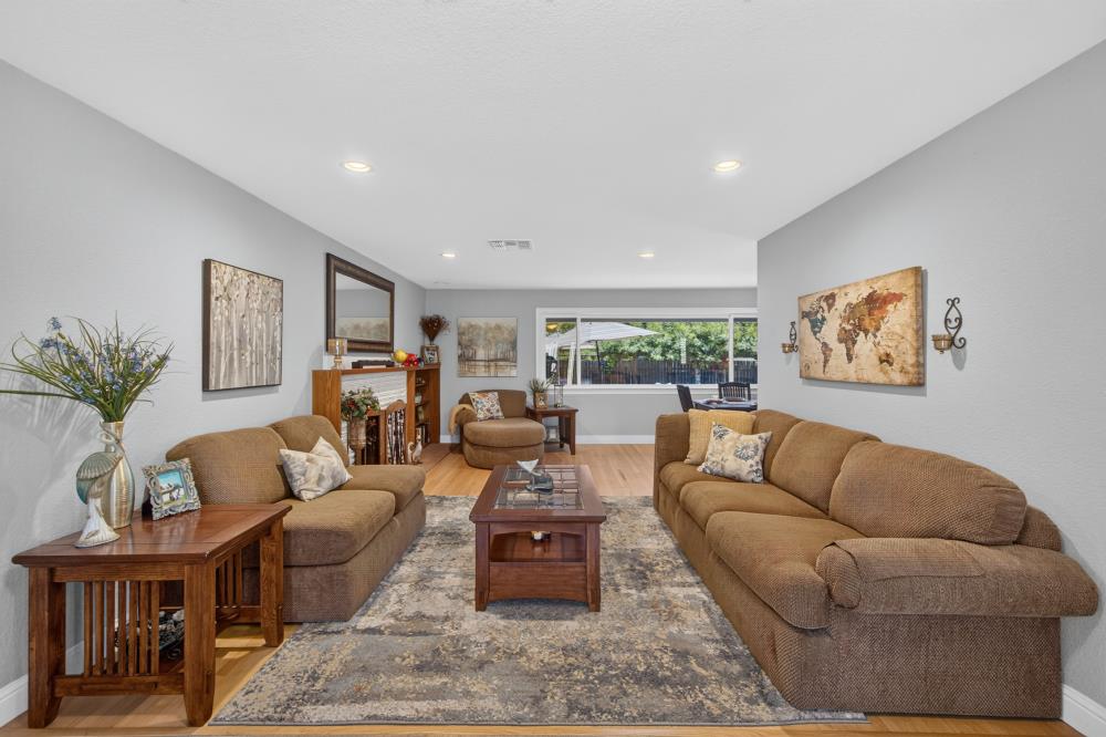 3812 Dell Rd.