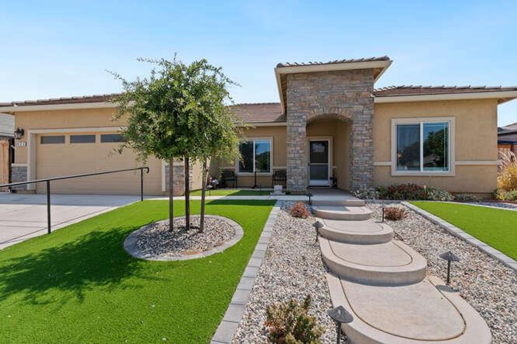 Photo of 906 Avalon Drive, Ione, CA 95640 (MLS # 225116192)