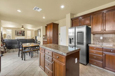 2036 Bishop Way Lodi CA 95242