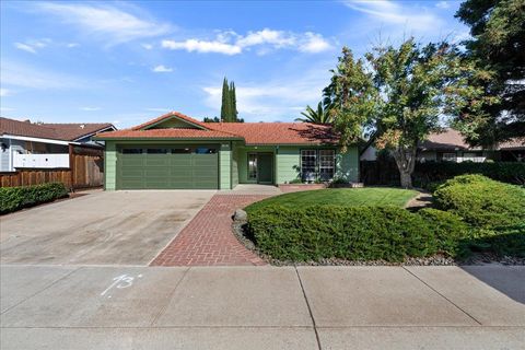 495 Magnolia Lane Tracy CA 95376