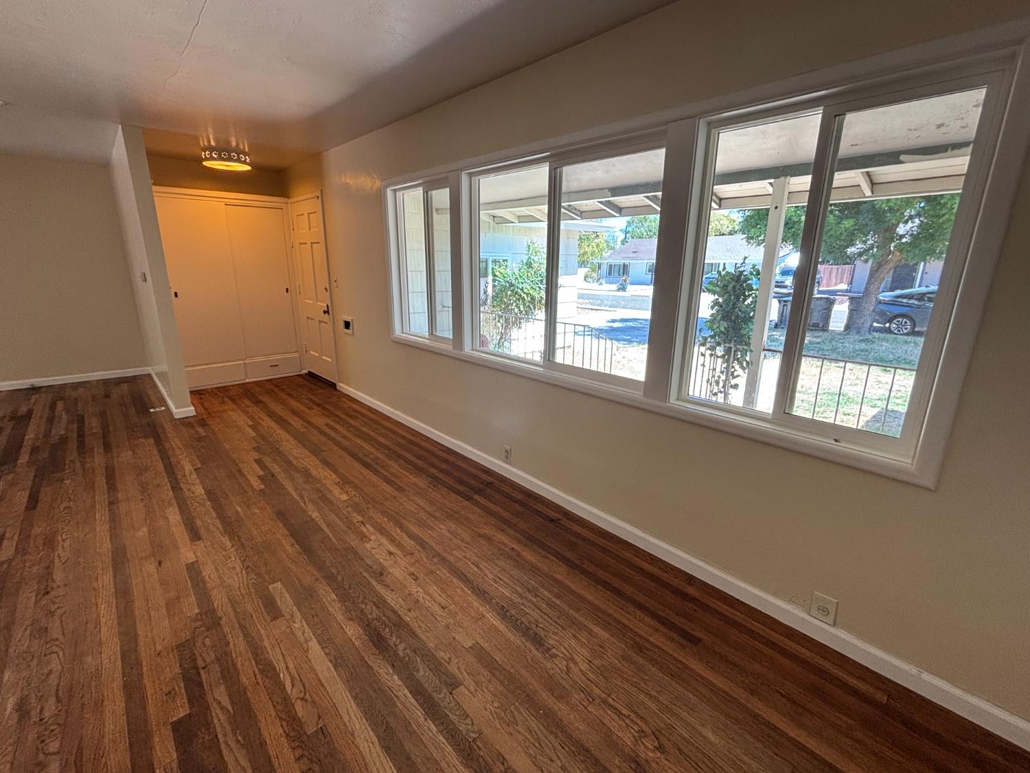 815 W Euclid