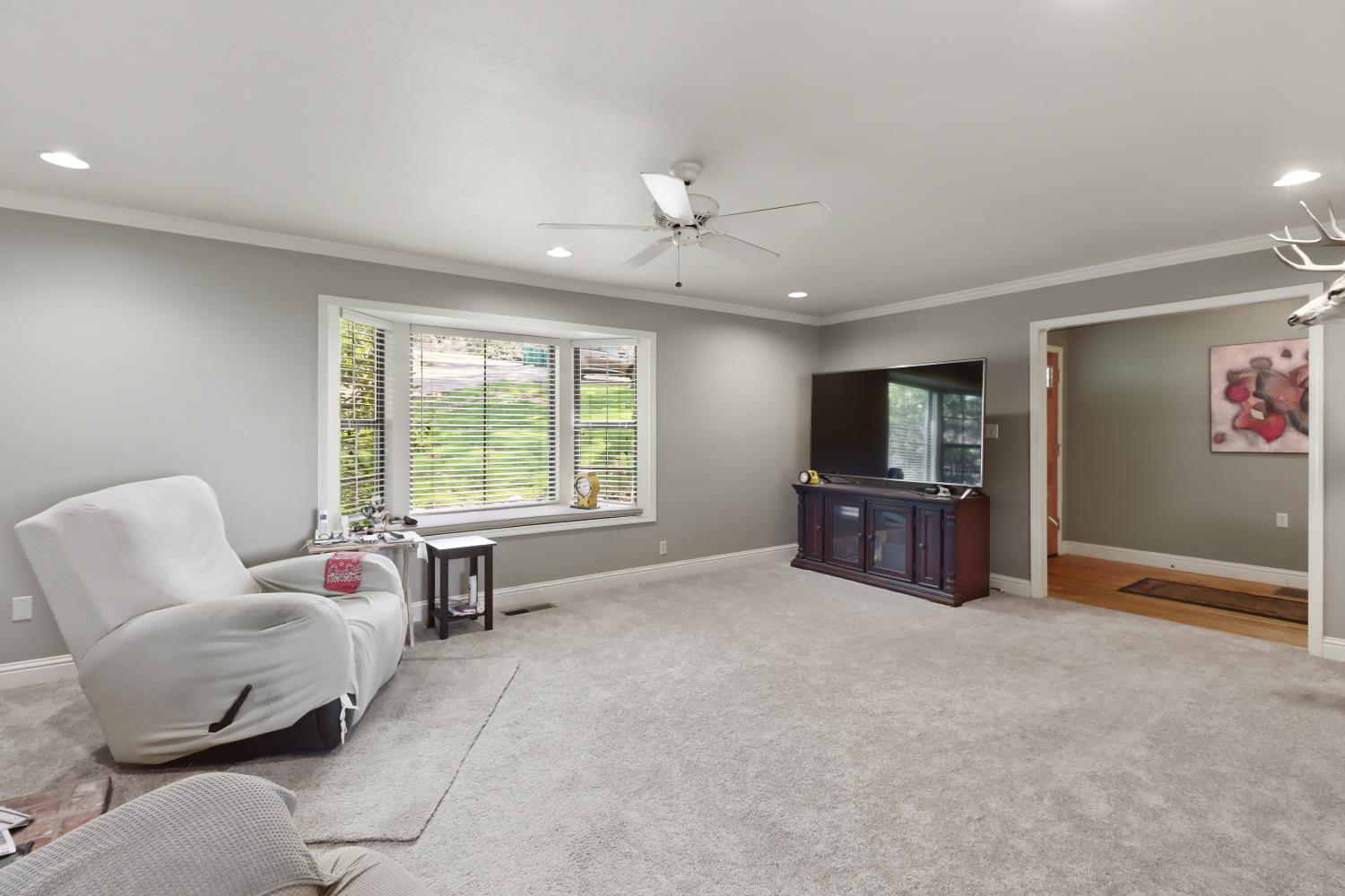 1635 Country Club Drive