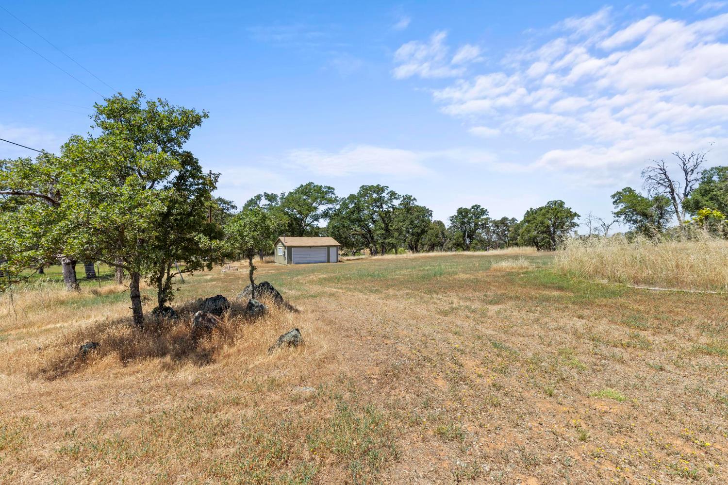 5679 Ashwood Lane