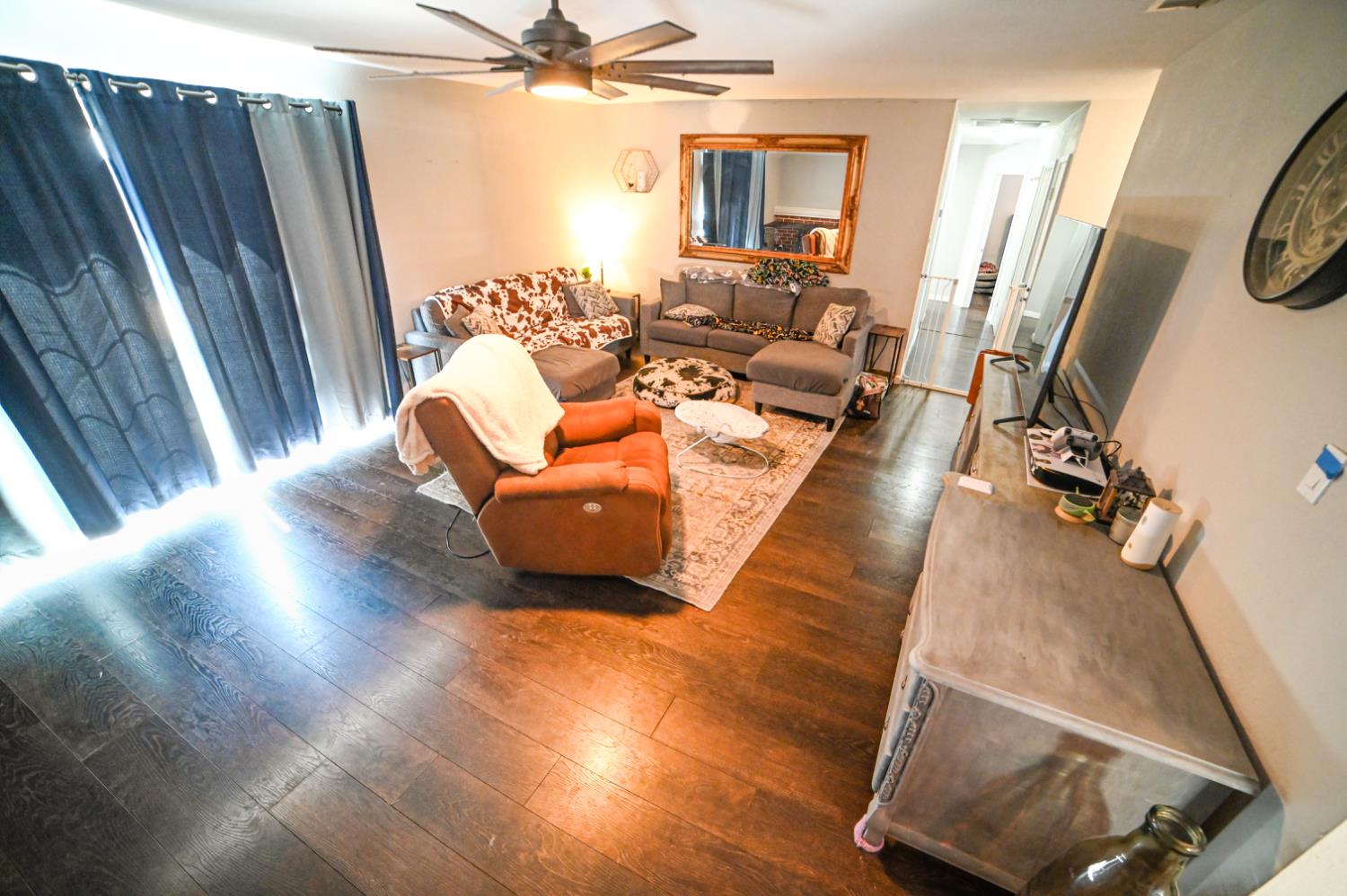 Citrus Heights, California 95621, United States, 3 Bedrooms Bedrooms, ,2 BathroomsBathrooms,Residential,Active,188724