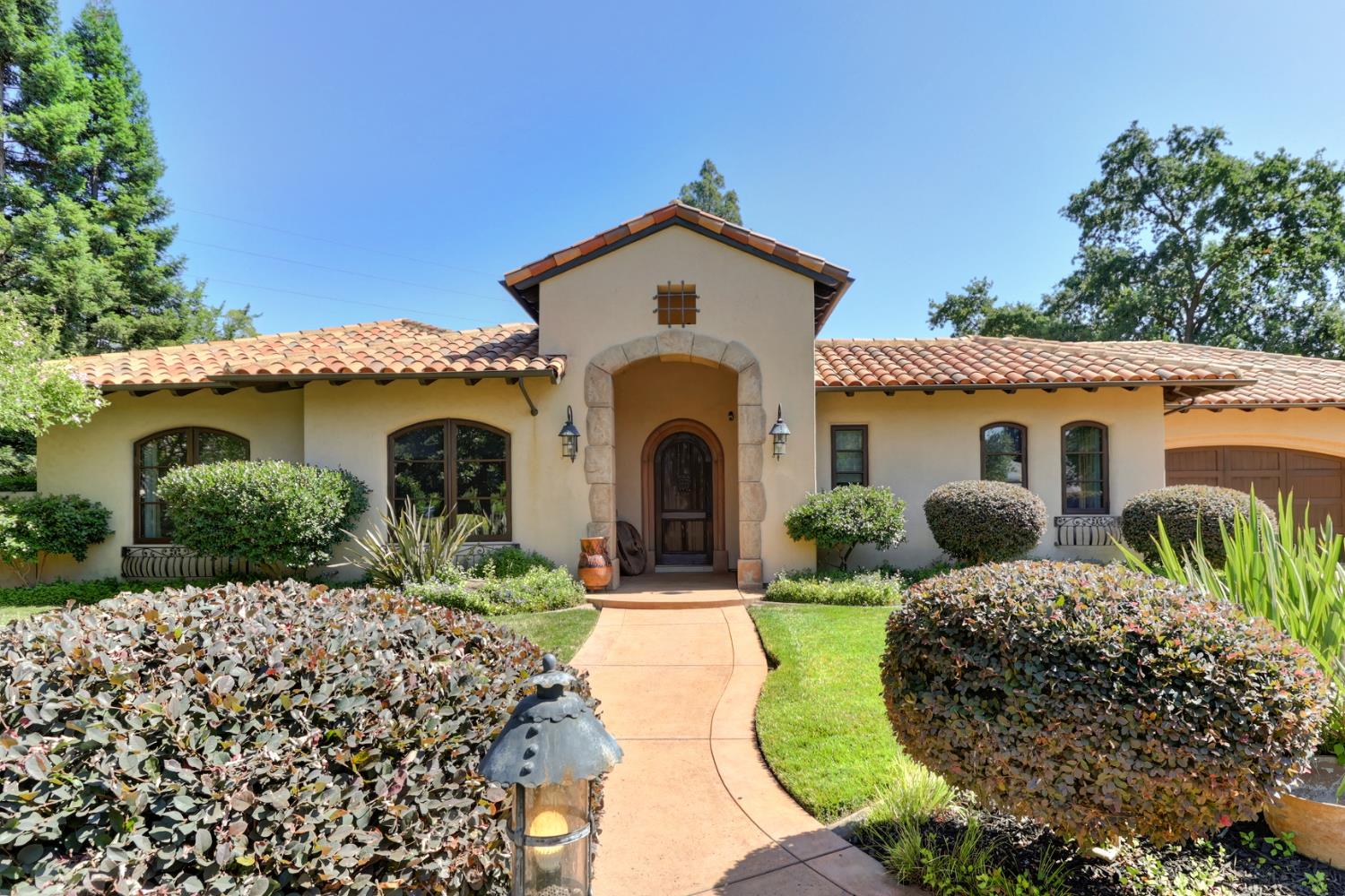 650 Mystic Lane