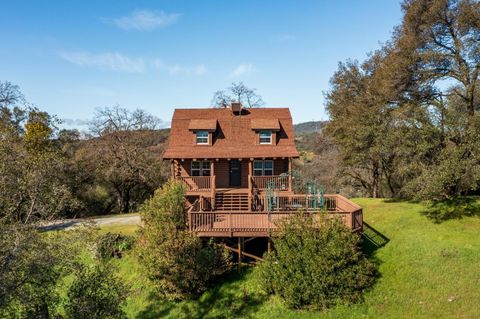 2203 Alpine View Drive, Rescue, CA 95672 - MLS#: 225033147