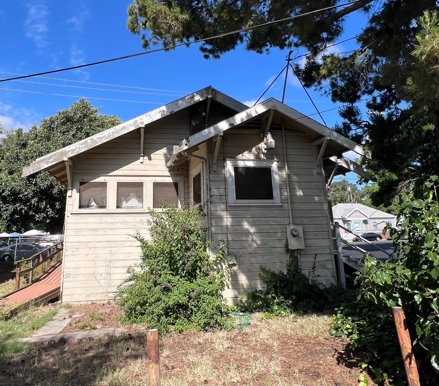 648 N Harrison Street - Photo 4