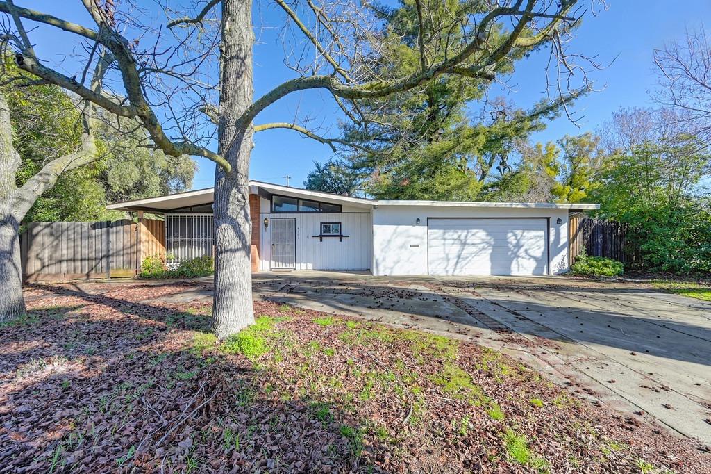 4301 Alderwood Way