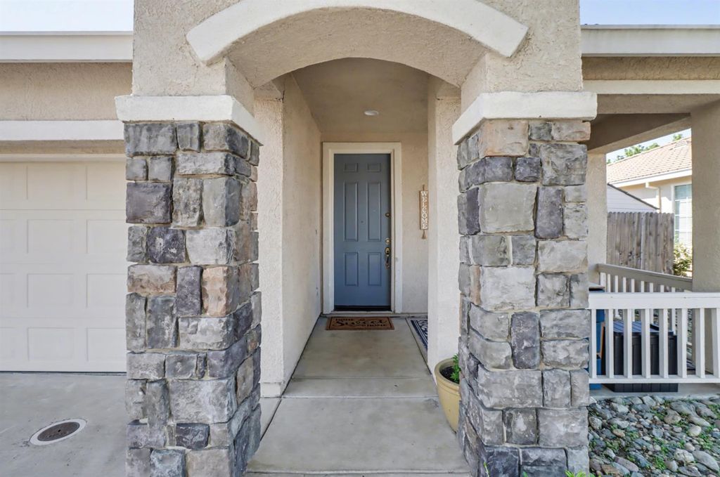 Photo of 5042 Jurgenson Way, Elk Grove, CA 95757 (MLS # 226034639)