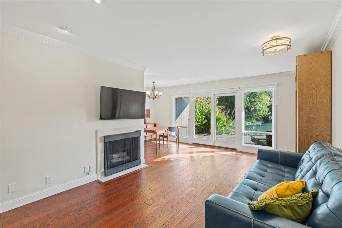 2418 Larkspur Lane 227