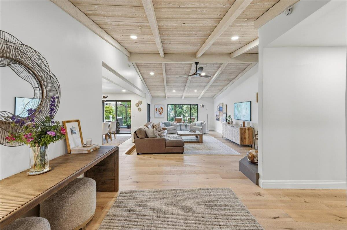 18948 Lake Forest Drive