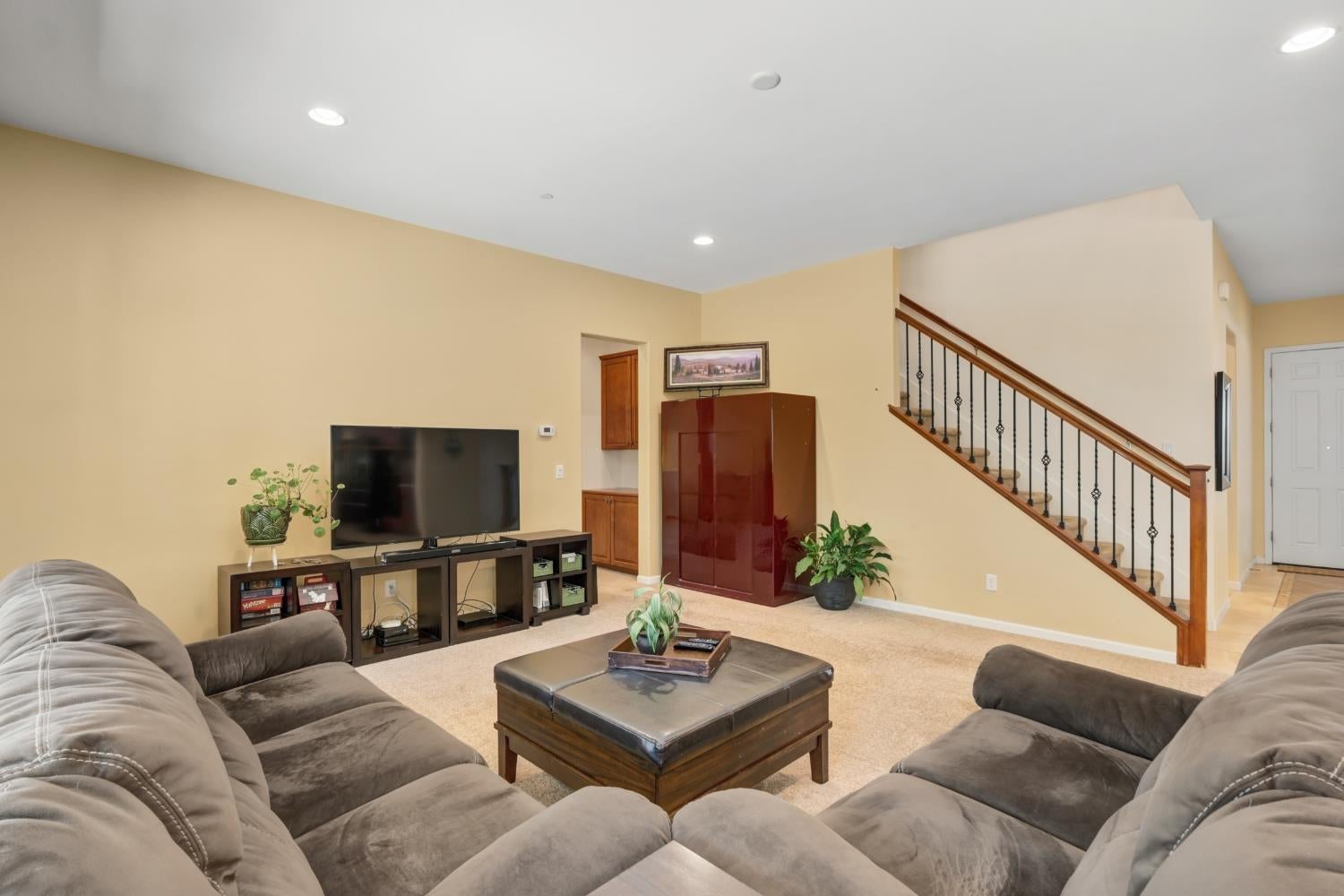 5638 Black Willow Street