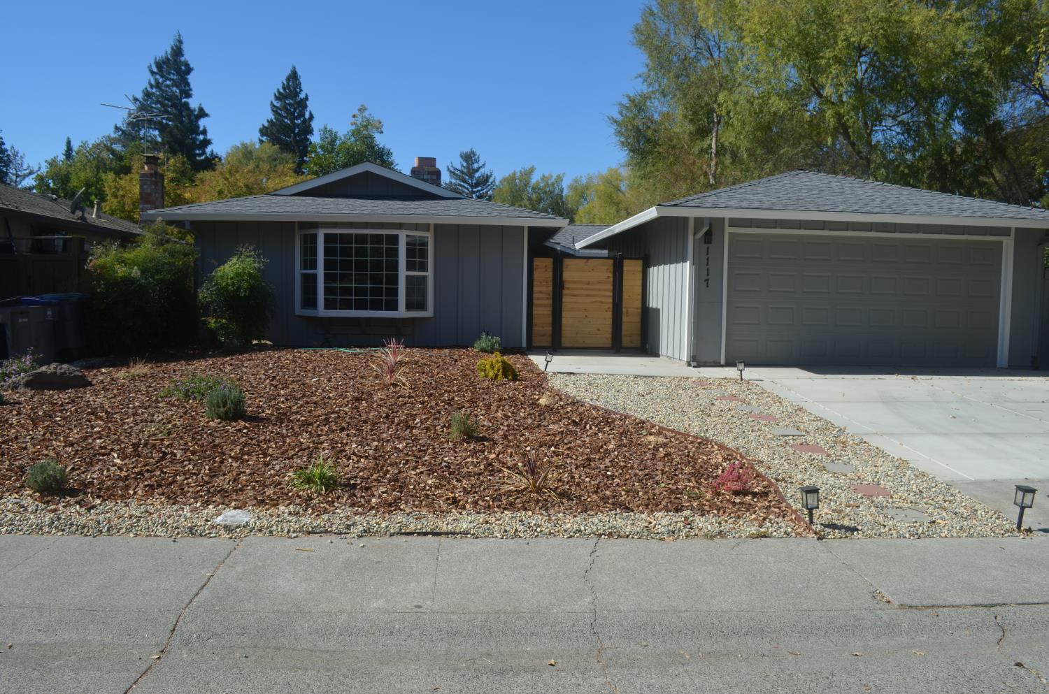 1117 Cabot Street