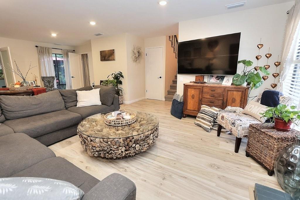 104 Dunbarton Circle