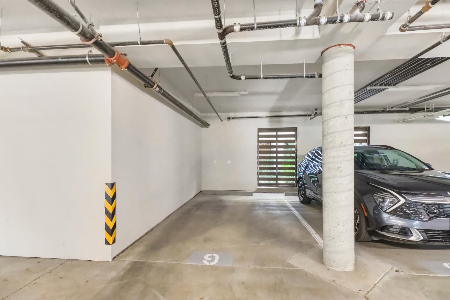 1661 Spring Street 411