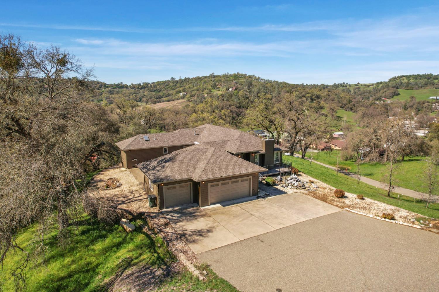 1234 Jackson Gate Road