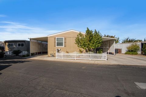 900 Old Stockton Road Unit 211, Oakdale, CA 95361 - MLS#: 225045504