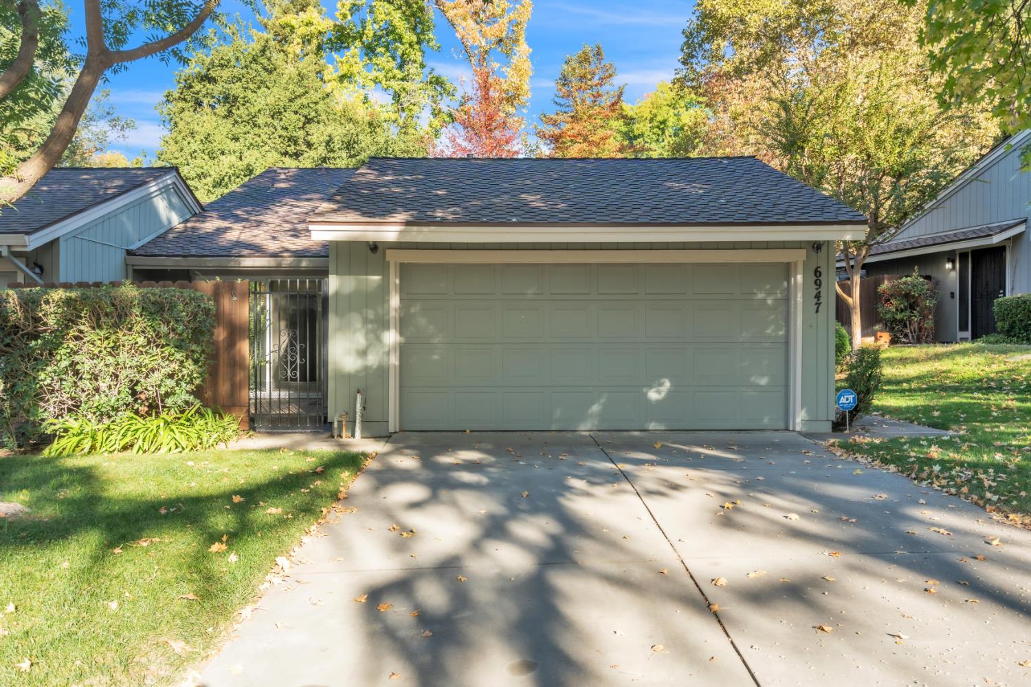 6947 Caleta Lane
