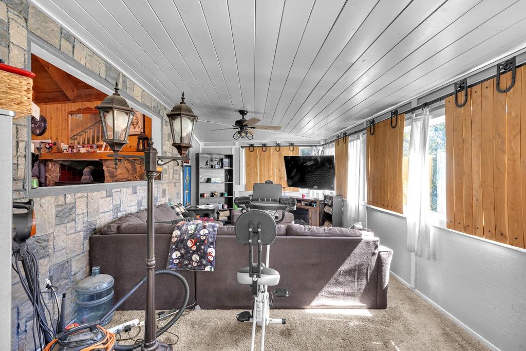 Photo of 13489 Yorkshire Road, Groveland, CA 95321 (MLS # 226034855)