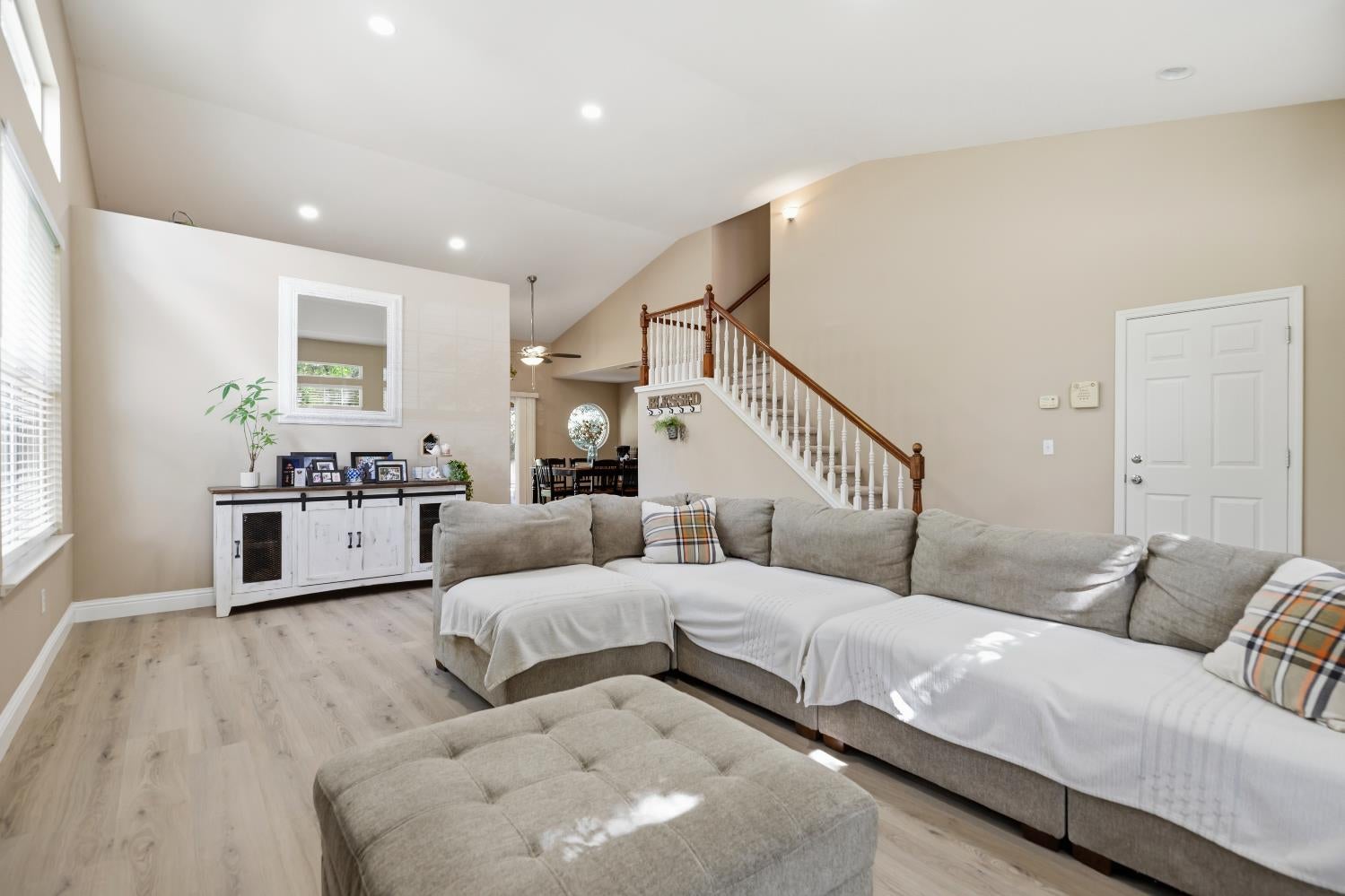 5413 Flintridge Court