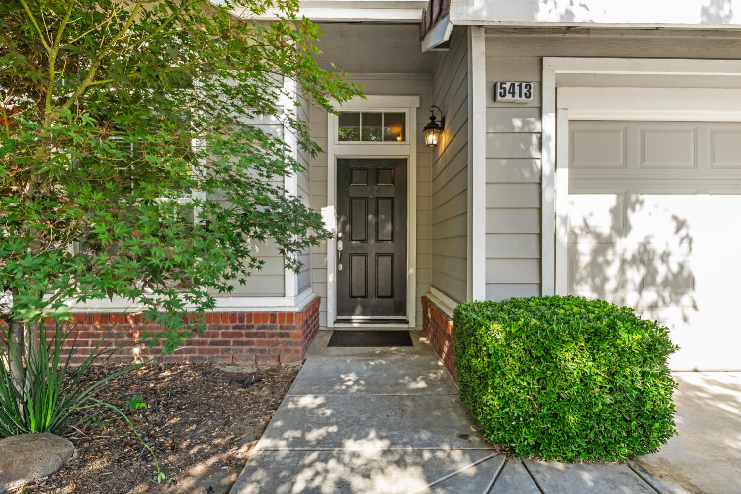 5413 Flintridge Court