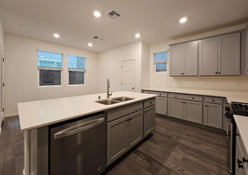 4252 Emerald Gate Lane