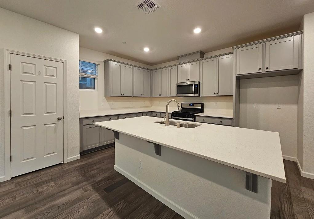 4252 Emerald Gate Lane