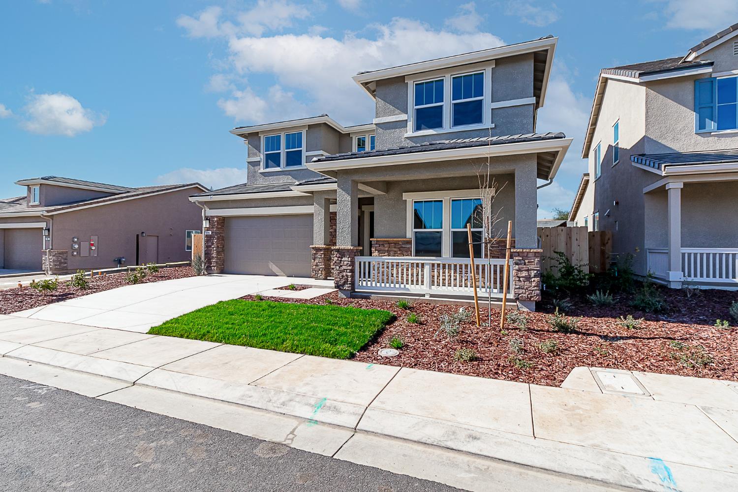 886 Ranchland Way