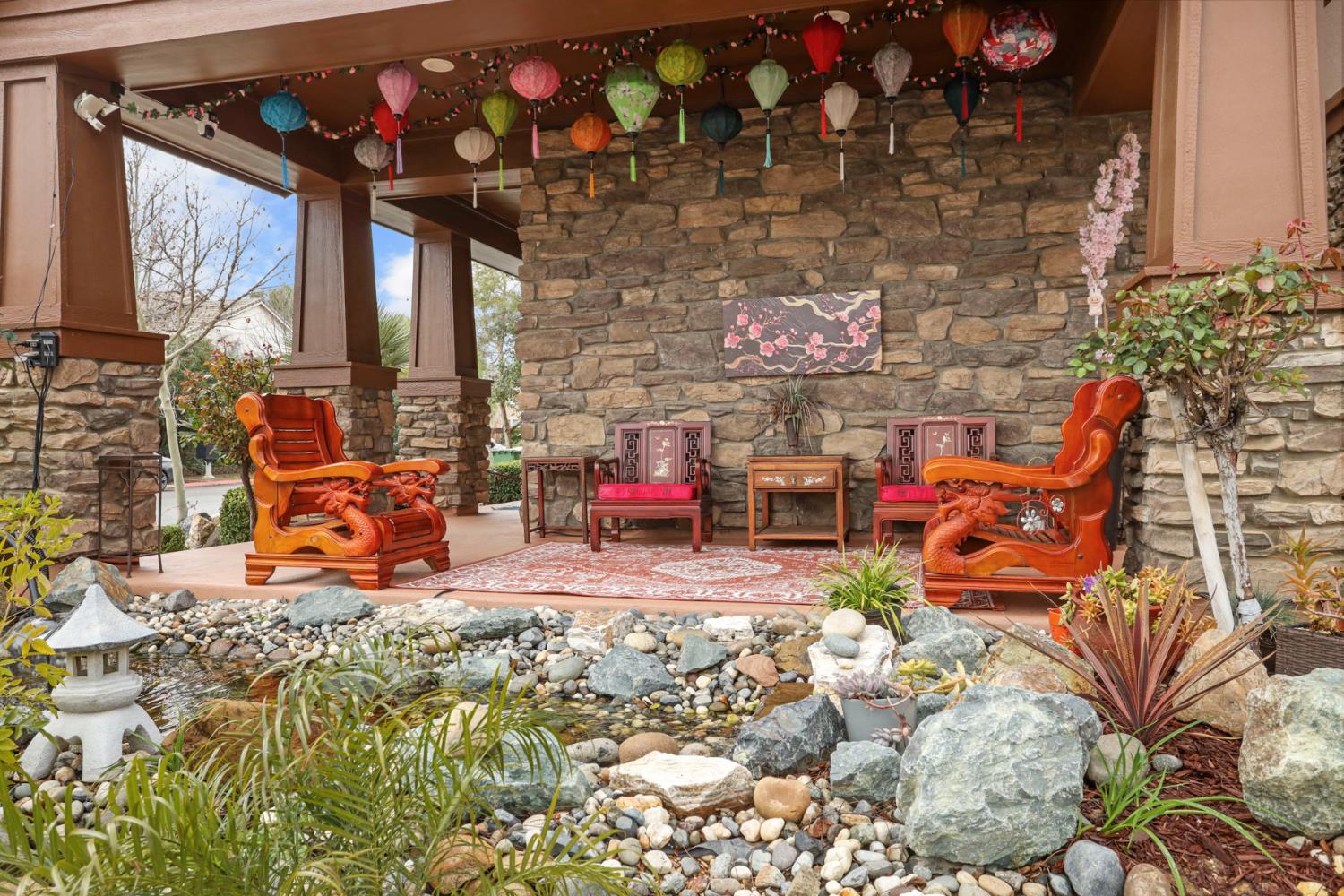 601 W Pasadena Avenue