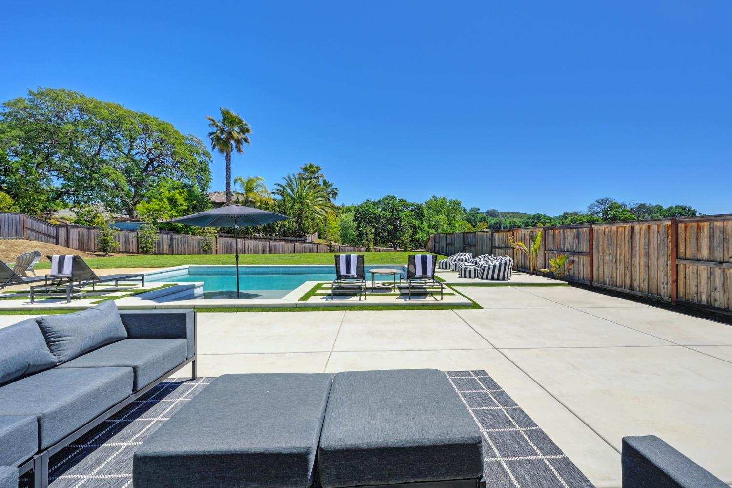 5085 Pryor Drive