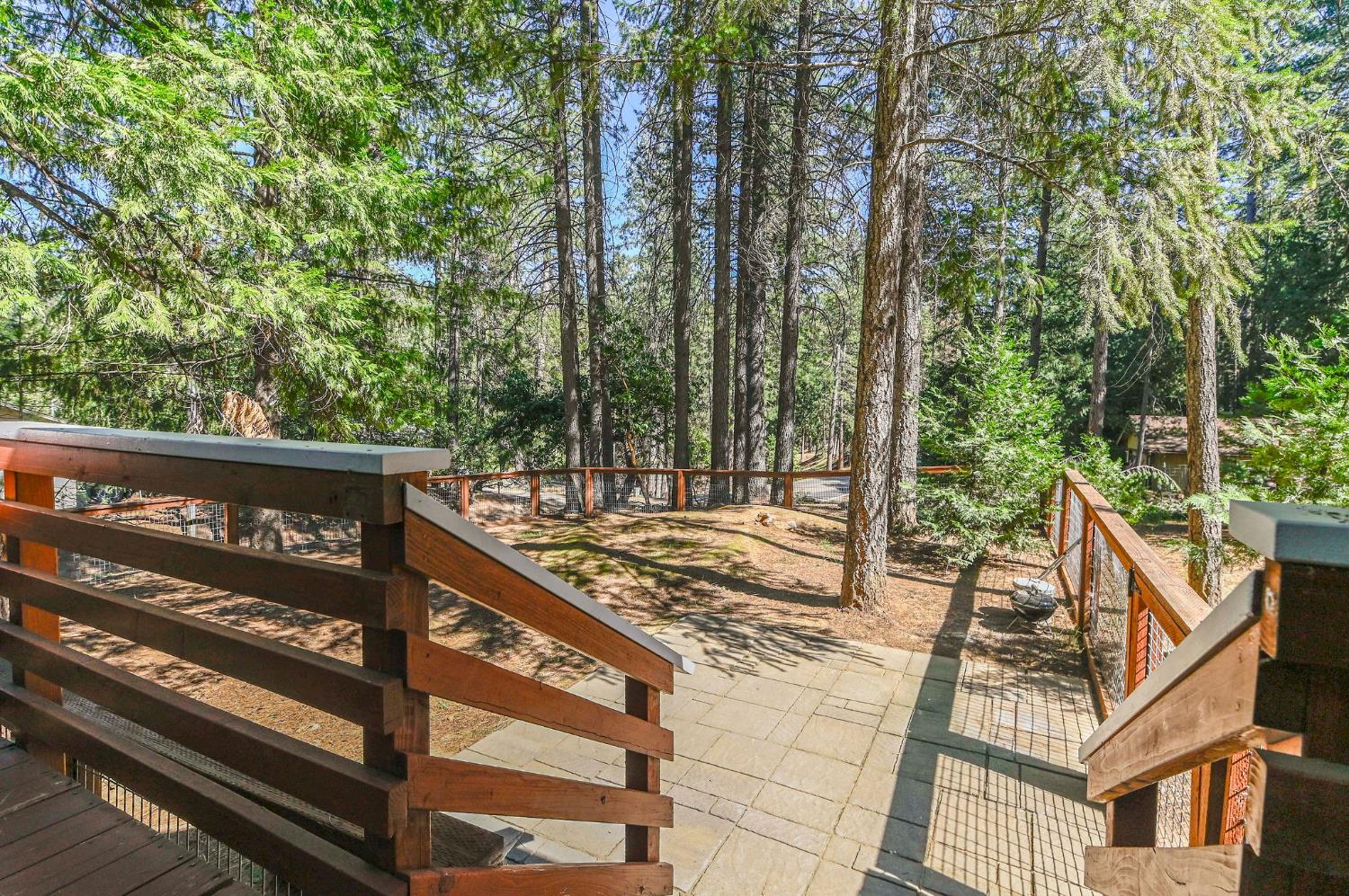 18190 N Meadow Drive