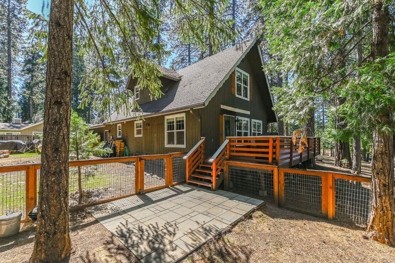 18190 N Meadow Drive